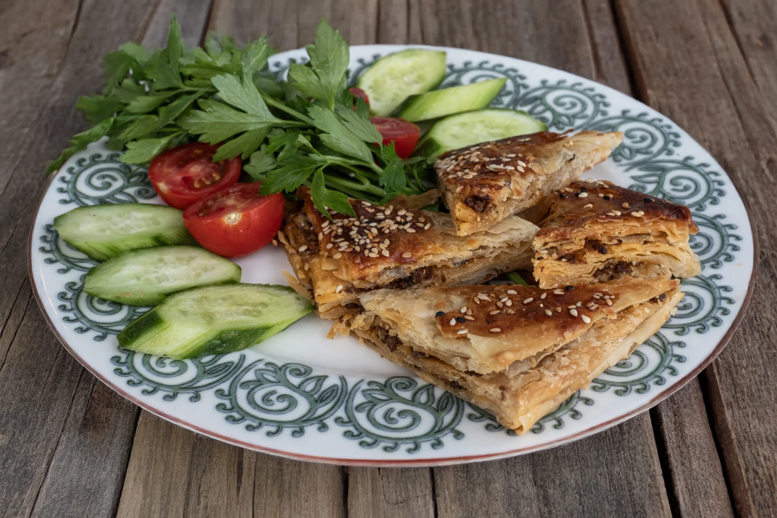 KIYMALI TANDIR BÖREĞİ