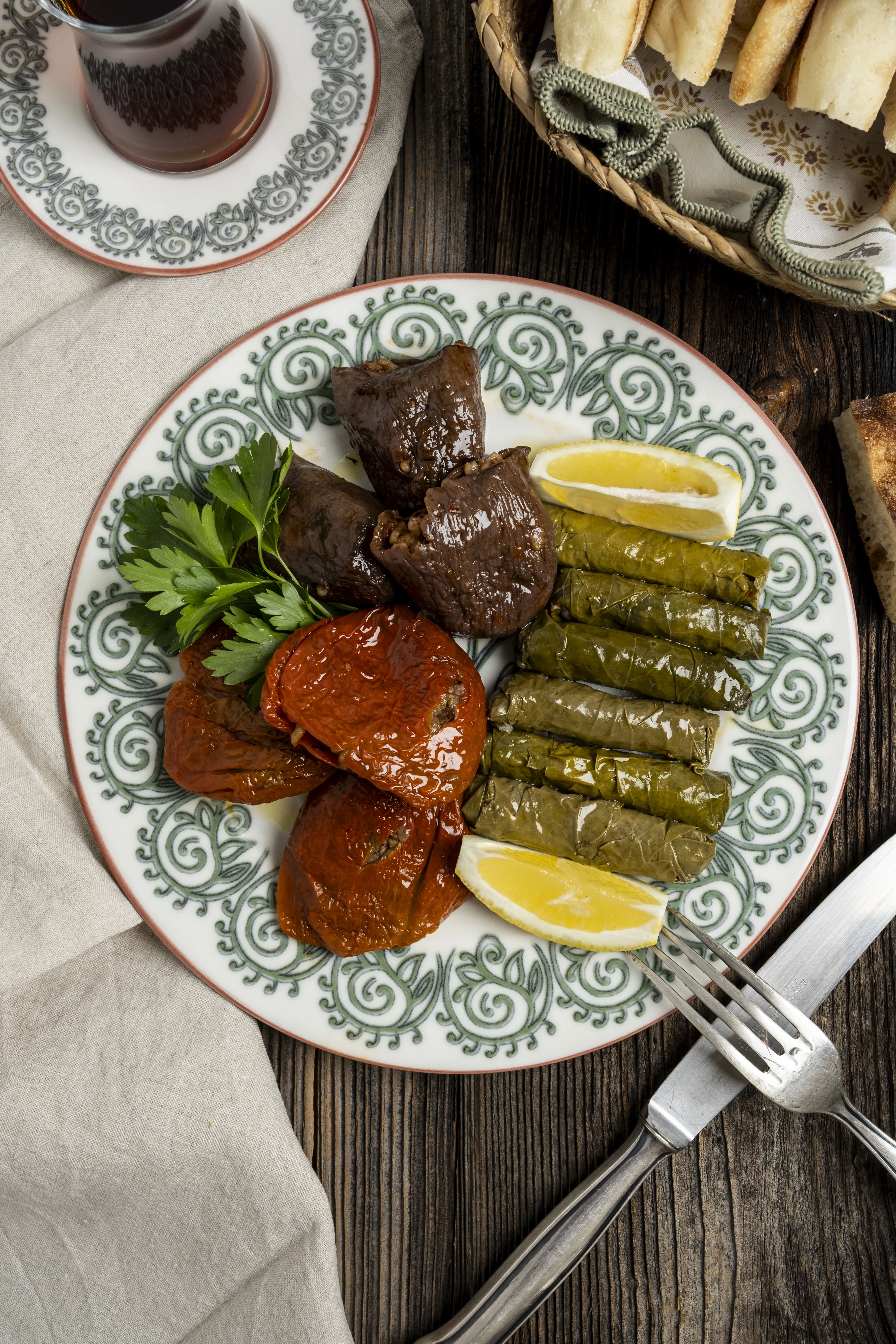 Zeytinyağlı Patlıcan Dolma